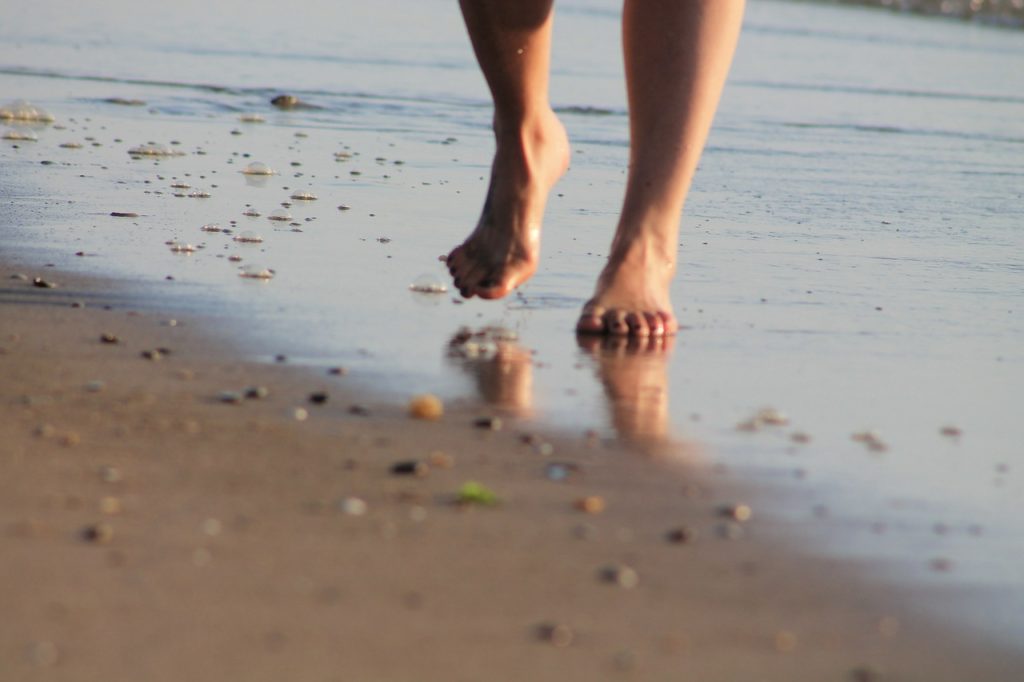 feet on beach; cellulitis